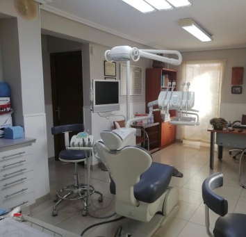 ¡Gran Oportunidad por Cierre de Clínica Dental!