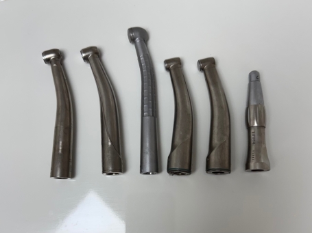 VENDO MATERIAL ROTATORIO SIRONA: 3 TURBINAS, 2 C/A y 1 P/M. Todo 900 €